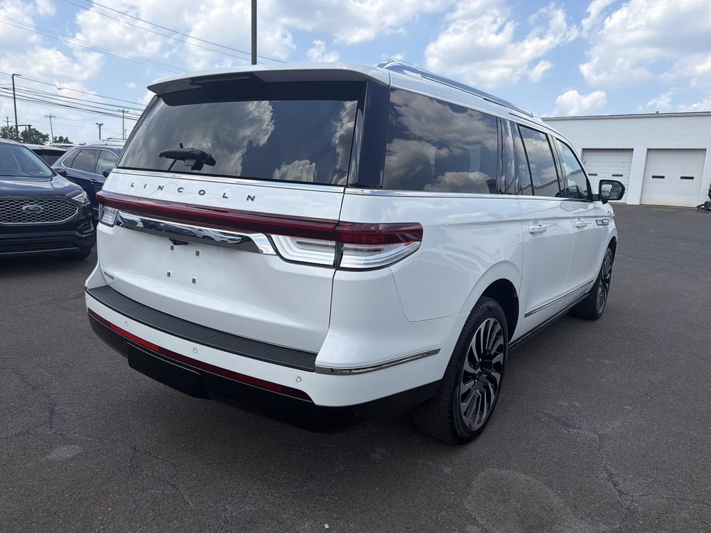 Certified 2024 Lincoln Navigator L Black Label AWD/4WD image 4