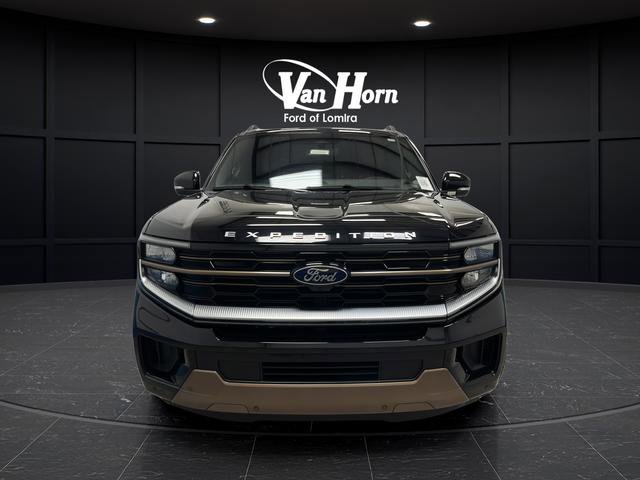 Used 2025 Ford Expedition Max King Ranch AWD/4WD image 2