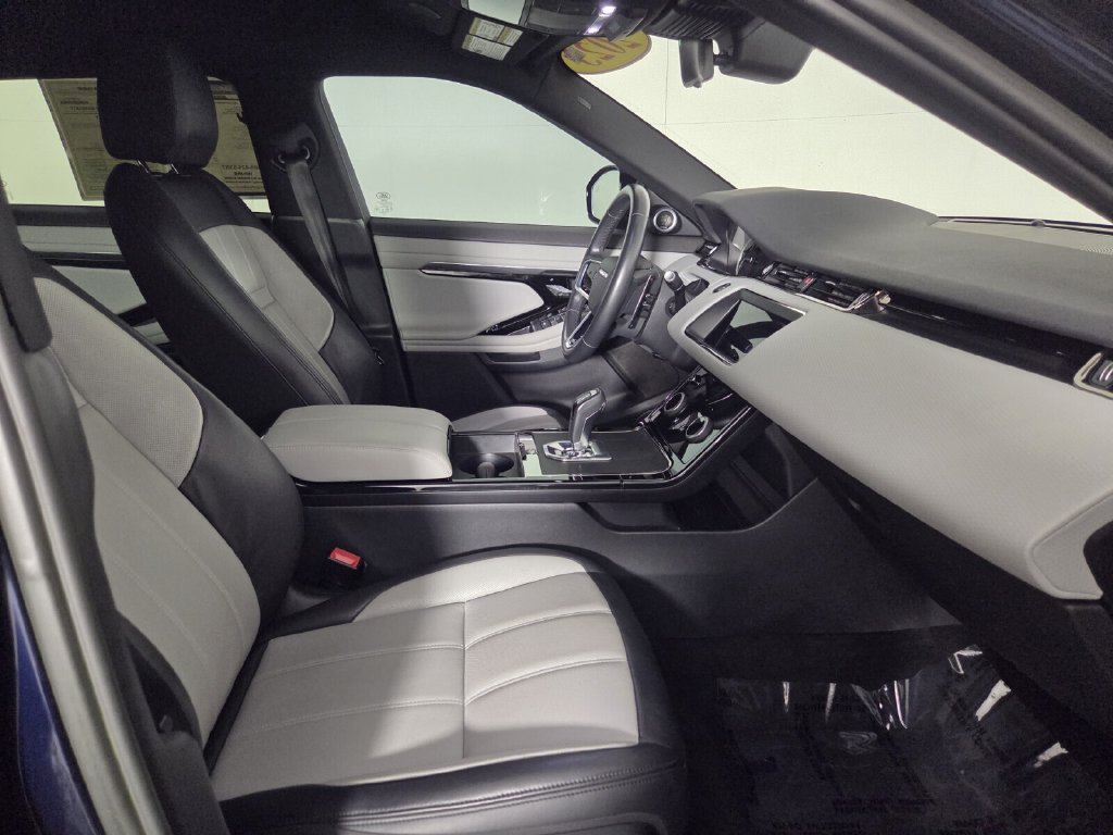 Used 2023 Land Rover Range Rover Evoque R-Dynamic S AWD/4WD image 31