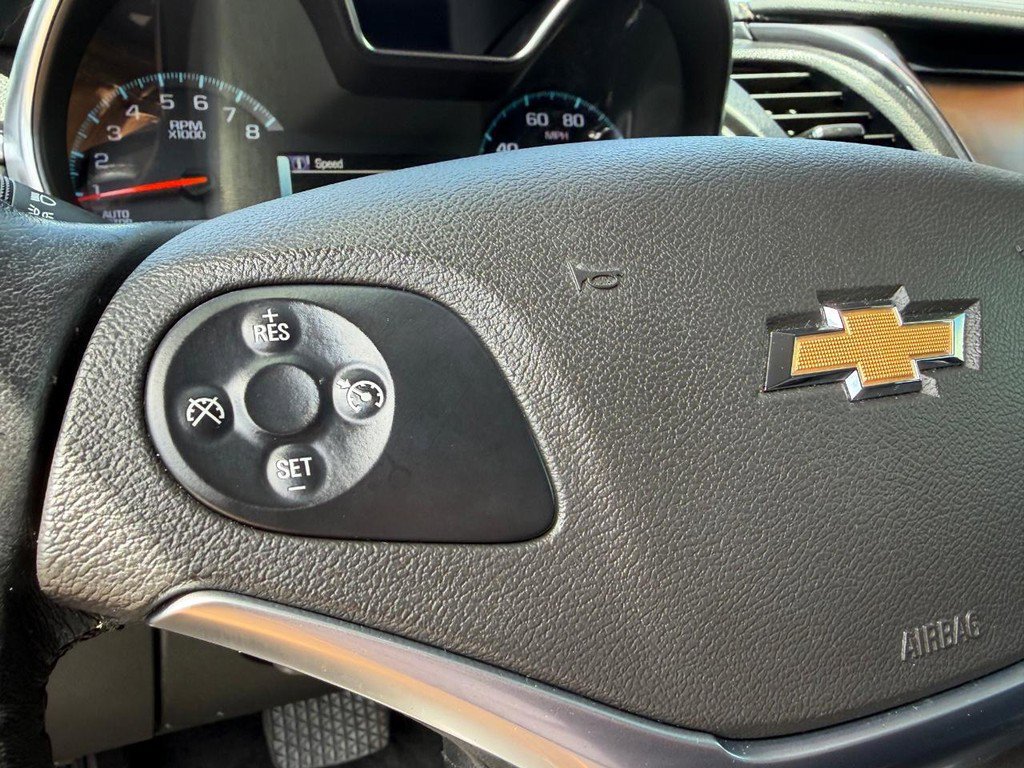 Used 2015 Chevrolet Impala LT w/ Convenience Package FWD image 29