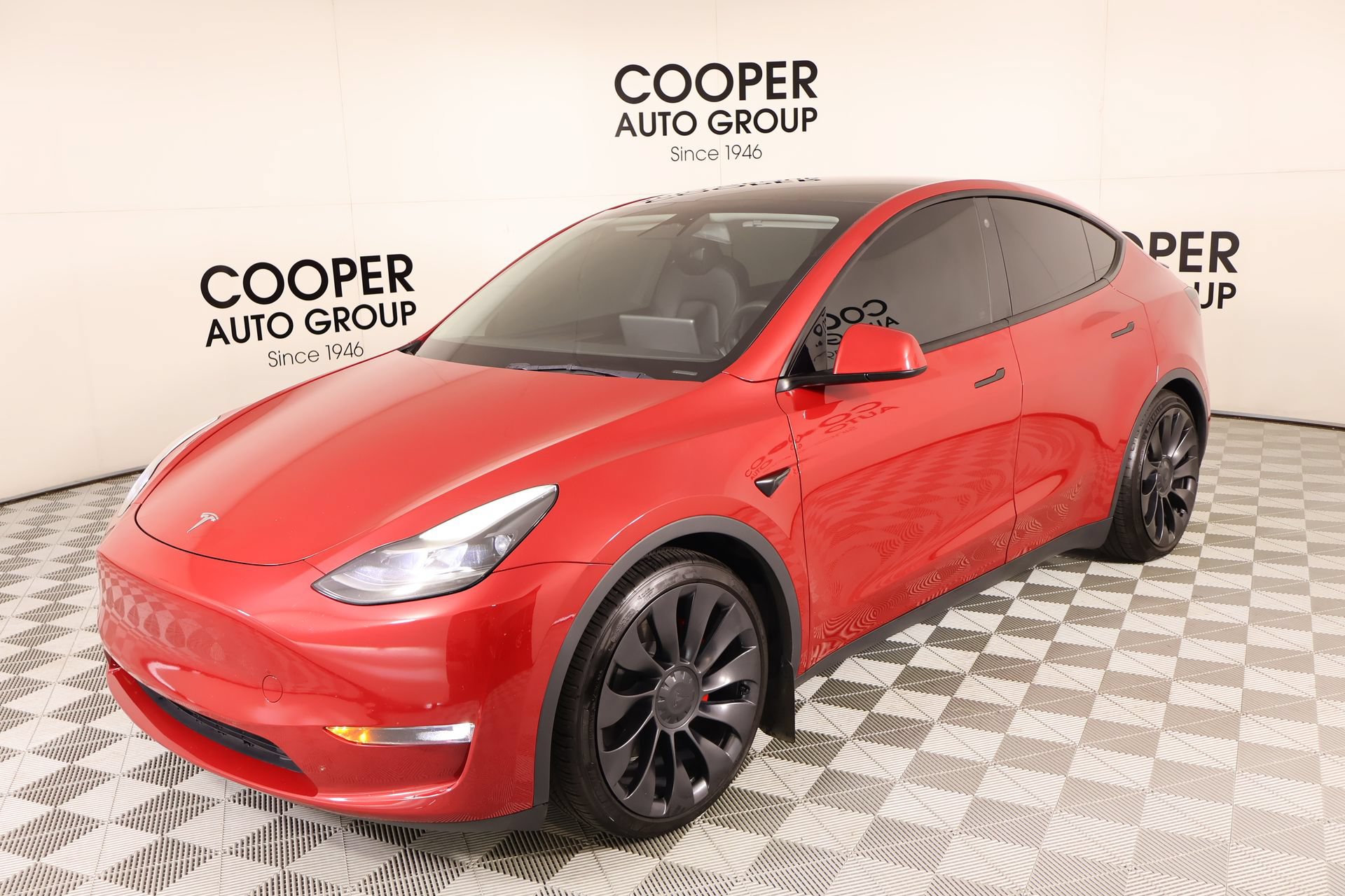 Used 2023 Tesla Model Y Performance AWD/4WD image 8