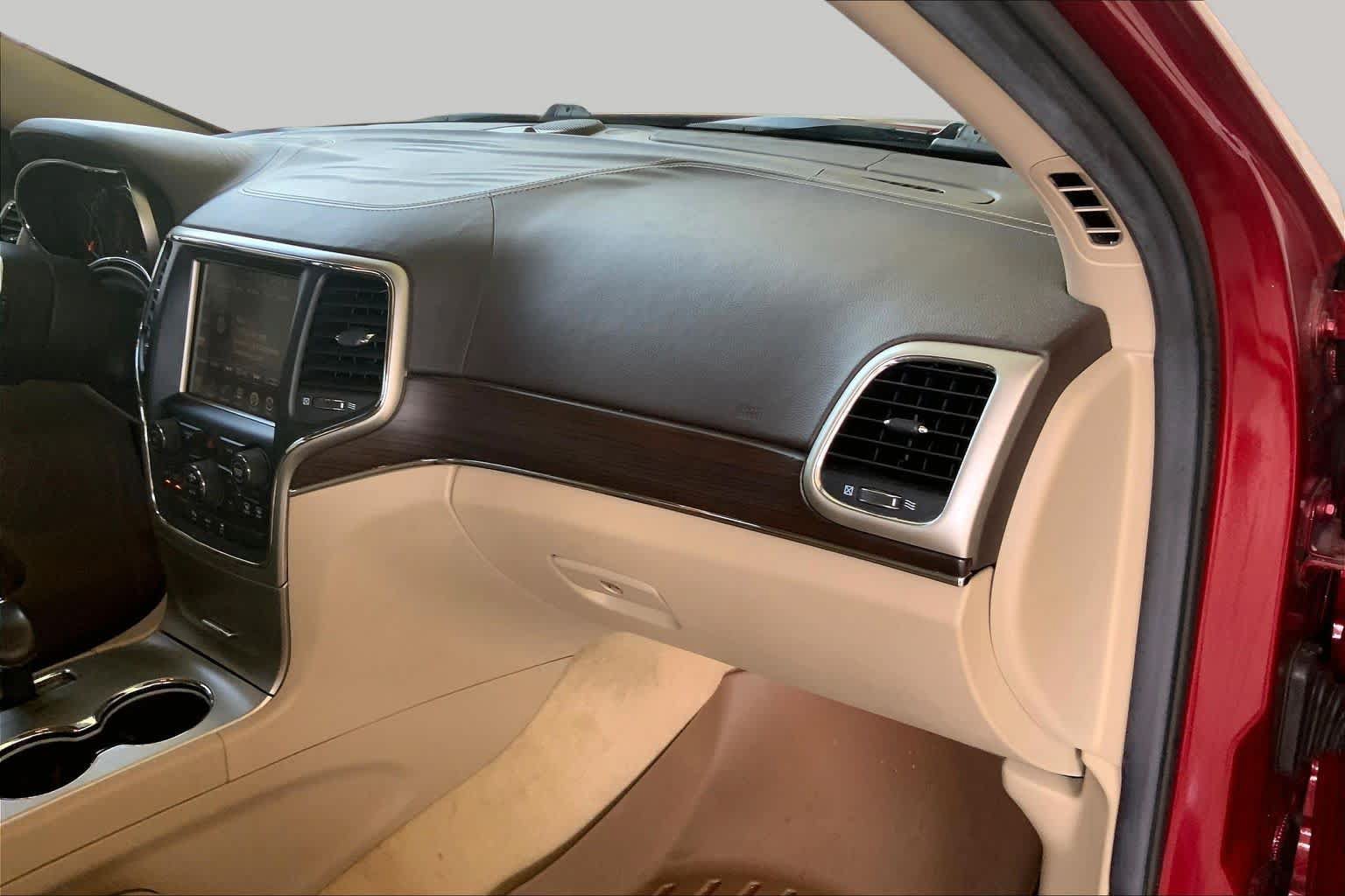 Used 2014 Jeep Grand Cherokee Overland RWD image 18