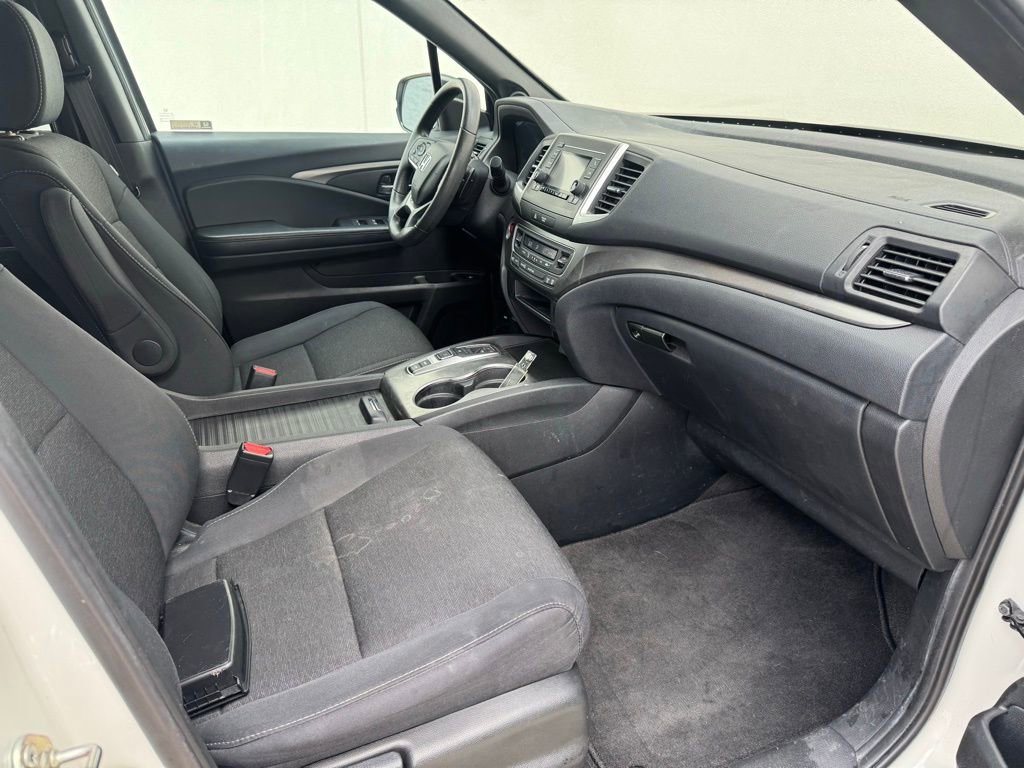 Used 2019 Honda Passport Sport image 16