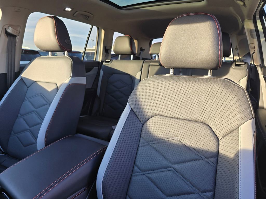 New 2026 Volkswagen Atlas Peak Edition image 24
