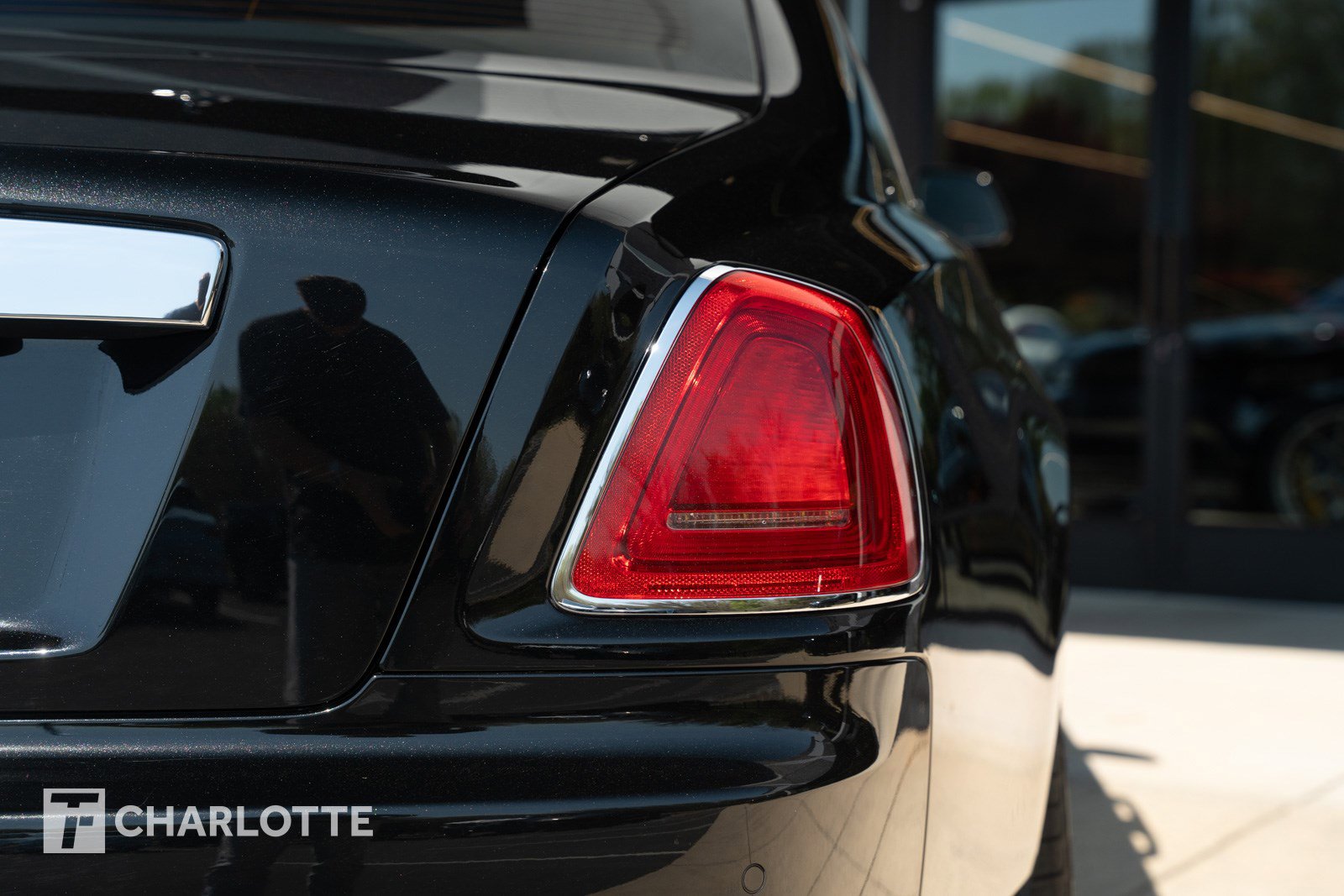 Used 2016 Rolls-Royce Ghost image 15