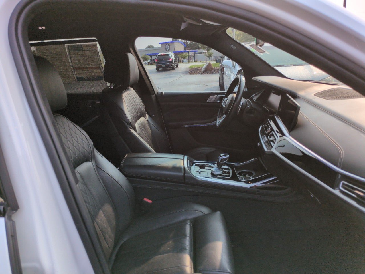 Used 2019 BMW X7 xDrive50i w/ M Sport Package AWD/4WD image 30