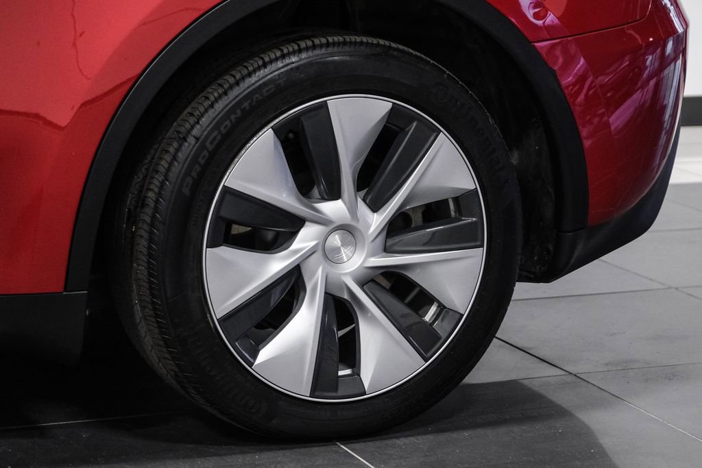 Used 2023 Tesla Model Y Long Range AWD/4WD image 54