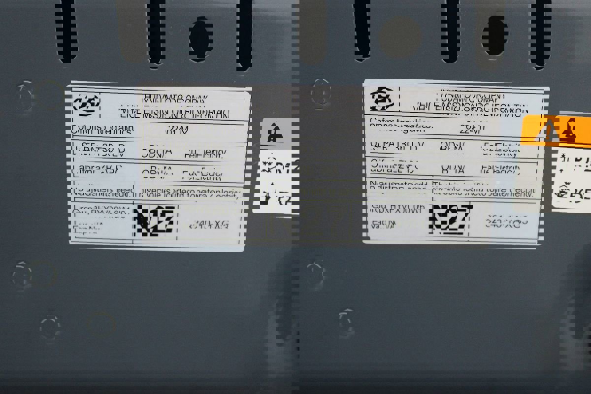 Used 2024 Hyundai Ioniq 5 SE image 27