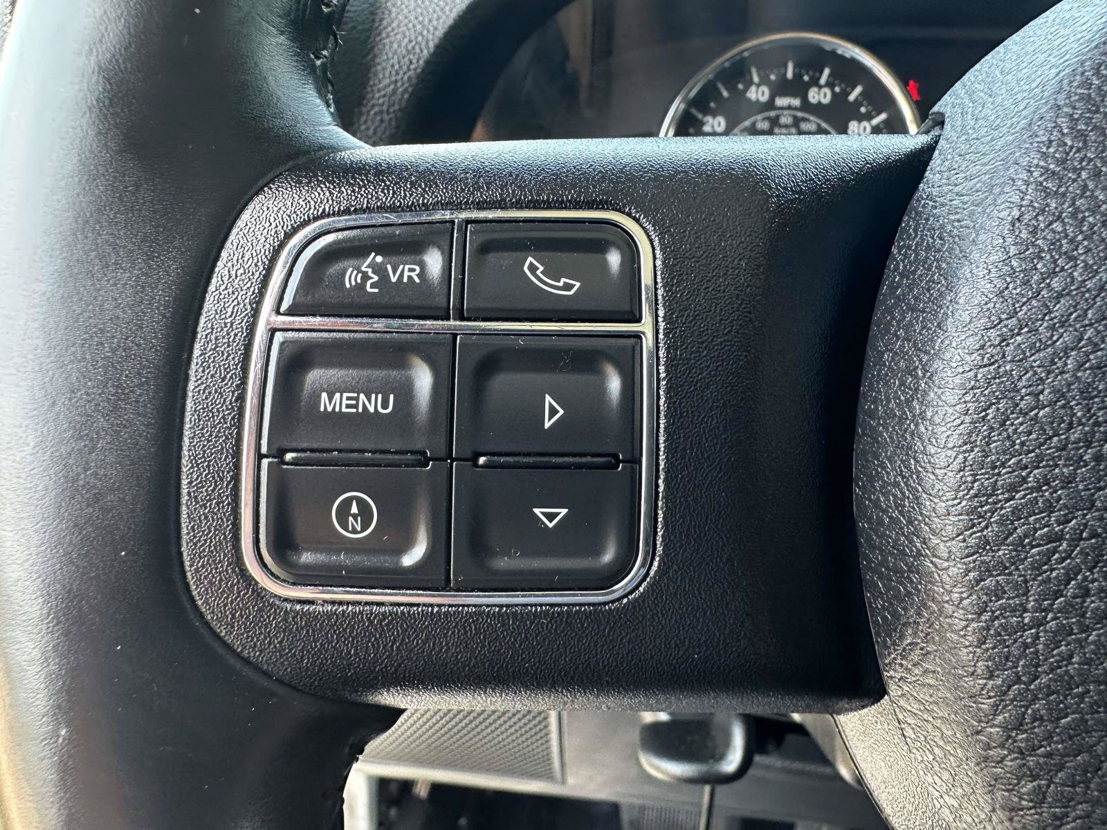 Used 2015 Jeep Wrangler Sahara w/ Connectivity Group AWD/4WD image 15