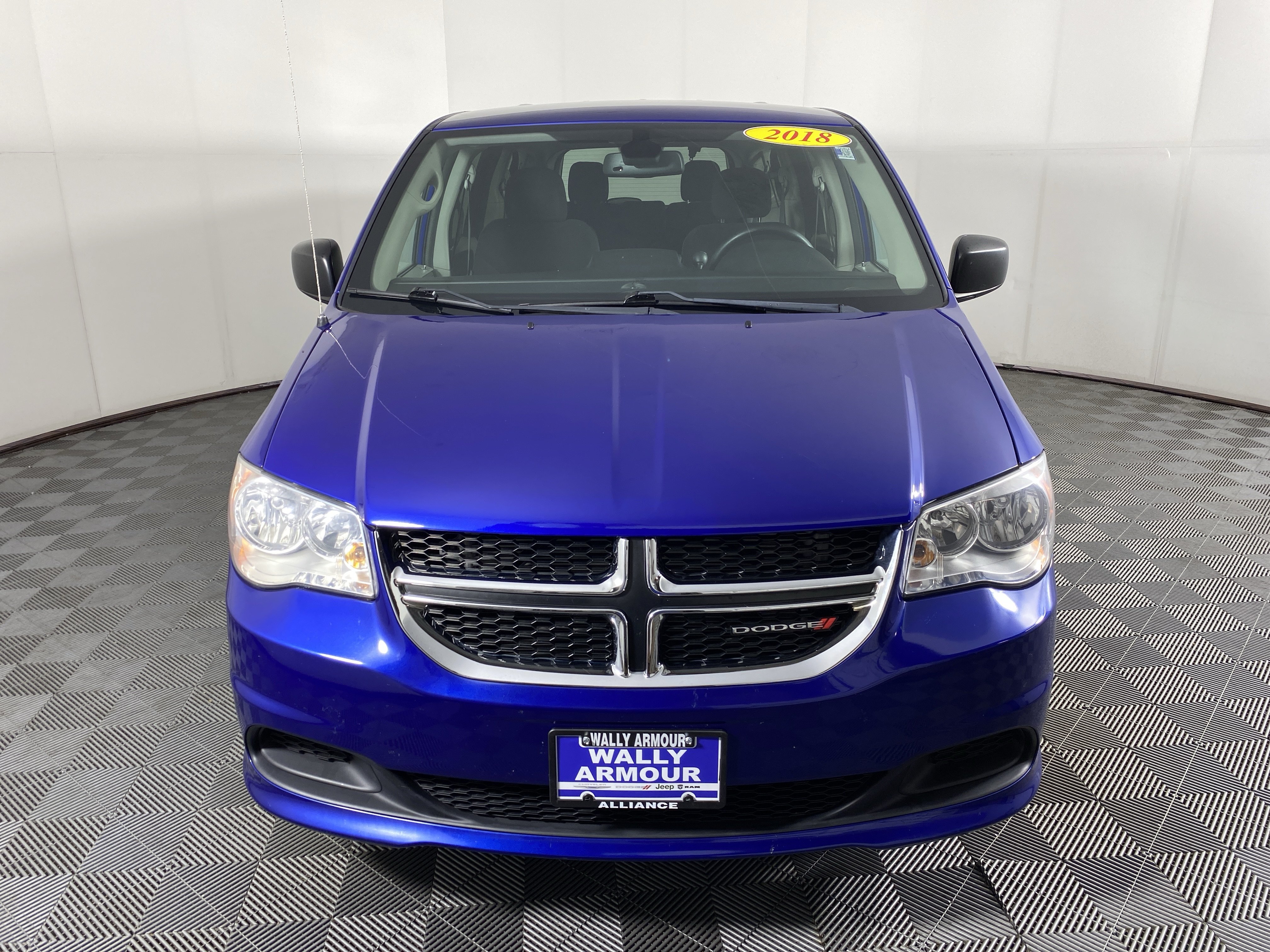 Used 2018 Dodge Grand Caravan SE w/ UConnect Hands-Free Group FWD image 10