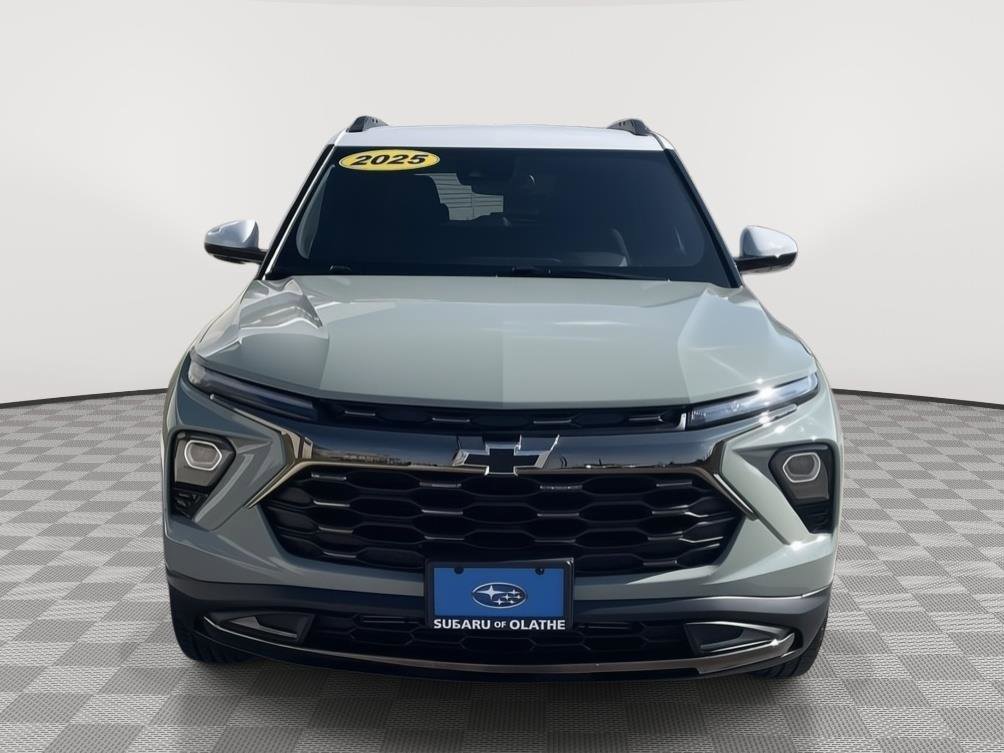 Used 2025 Chevrolet TrailBlazer ACTIV w/ Convenience Package image 2