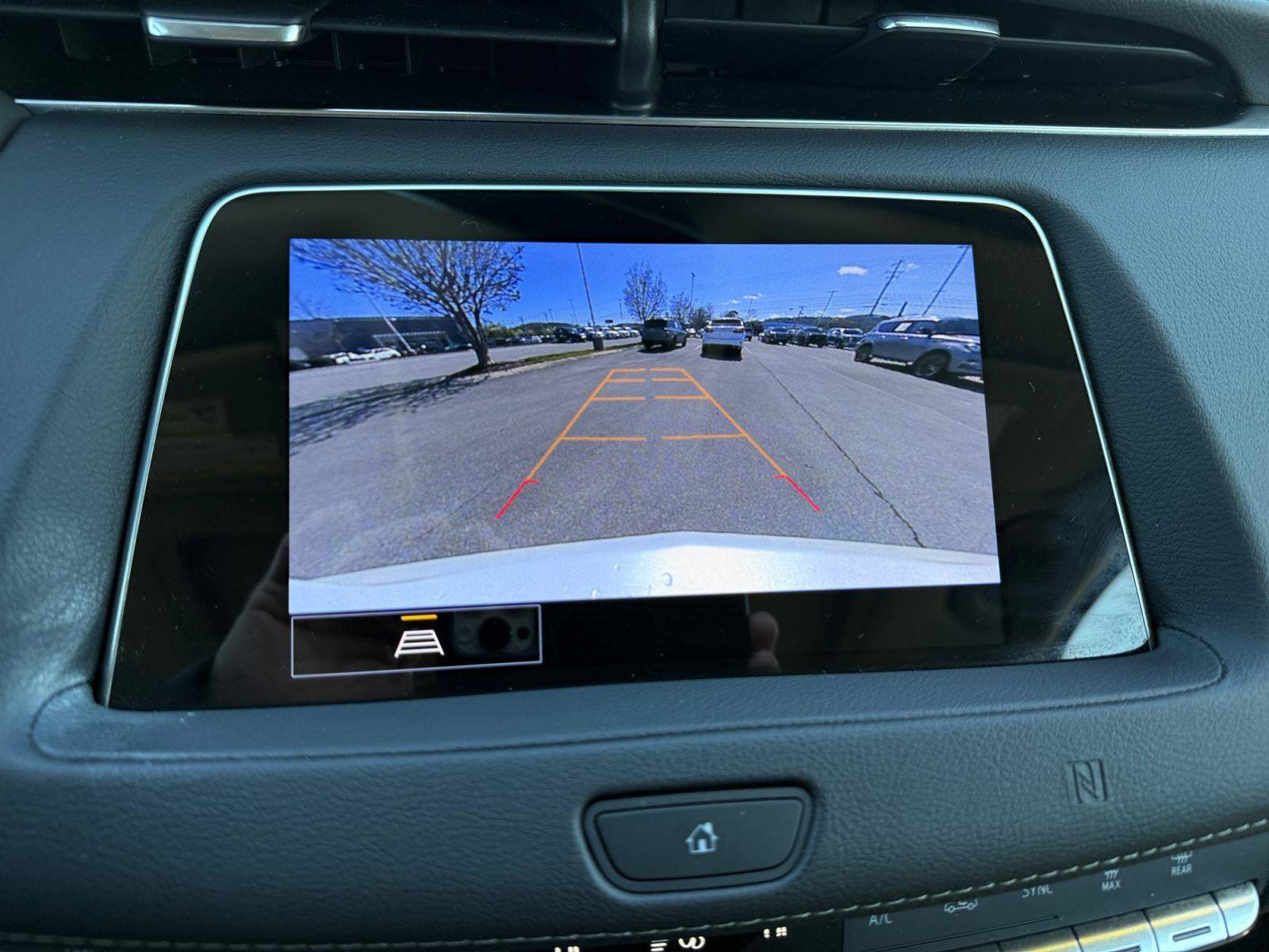 Used 2021 Cadillac XT4 Premium Luxury w/ Driver Assist Package image 30