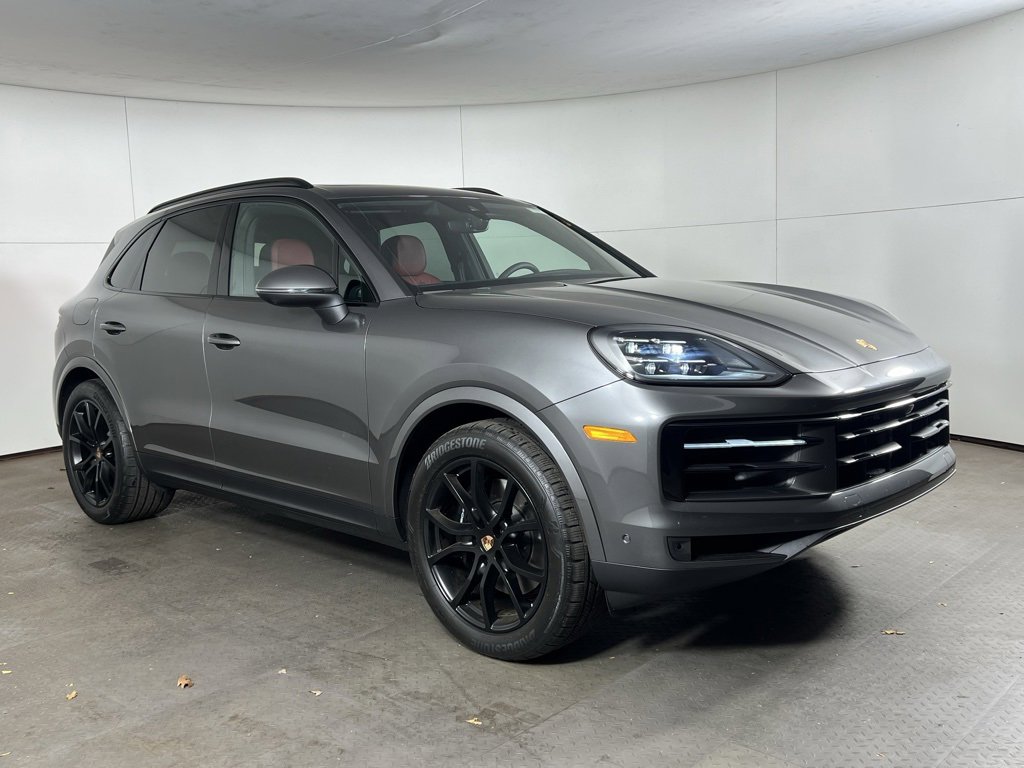 Certified 2026 Porsche Cayenne image 9