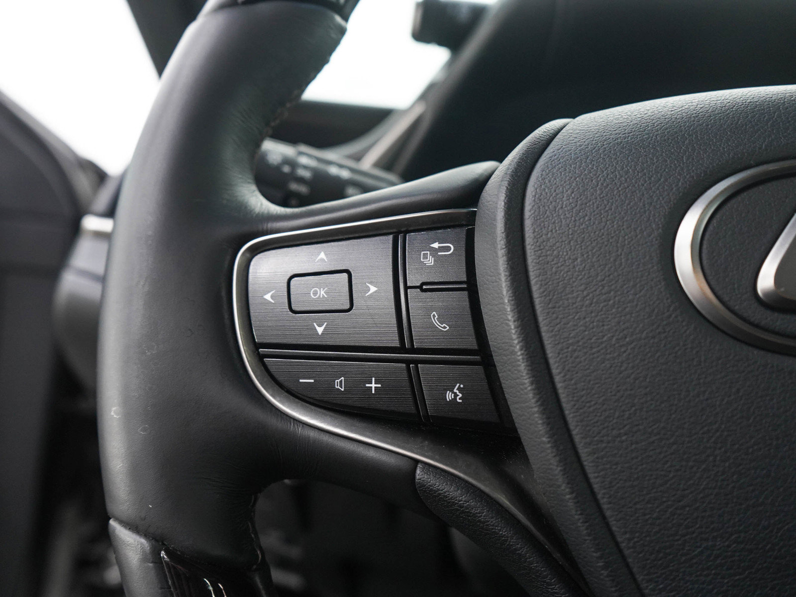 Used 2019 Lexus ES 350 FWD image 47