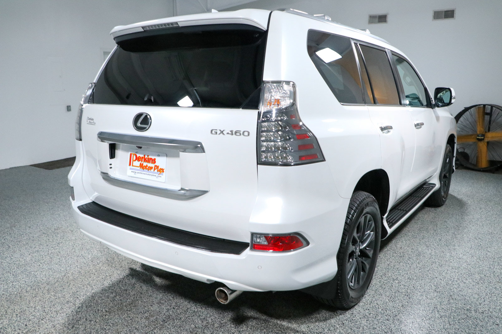 Used 2023 Lexus GX 460 Premium w/ Premium Package AWD/4WD image 7
