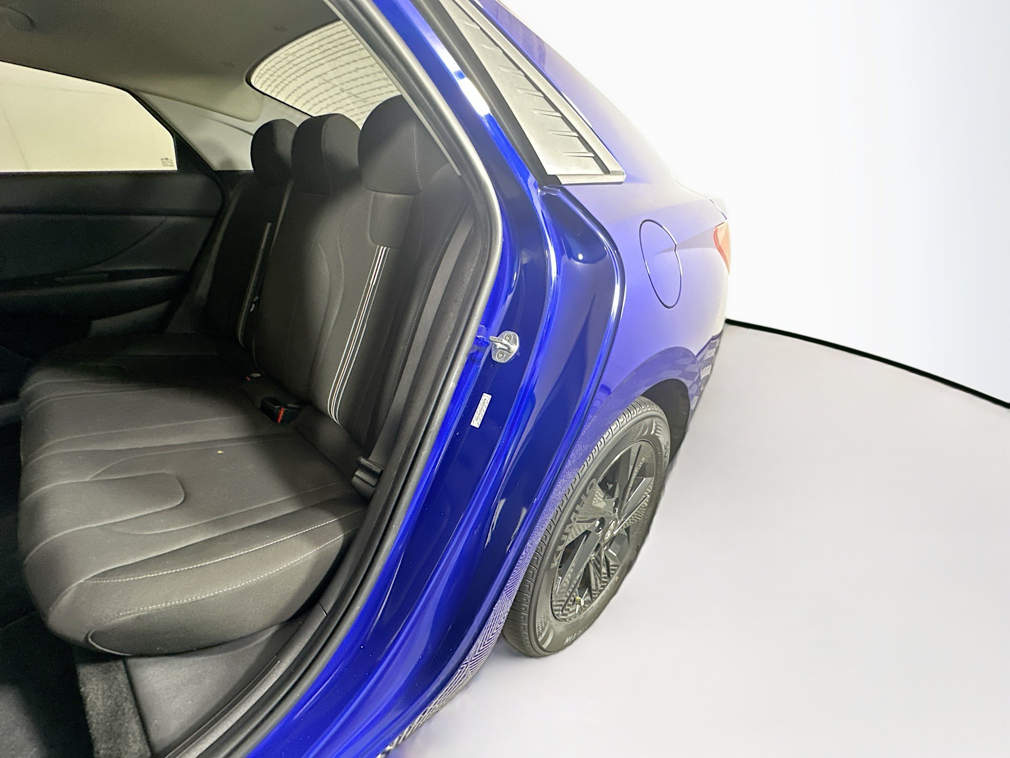 Used 2022 Hyundai Elantra SEL FWD image 26