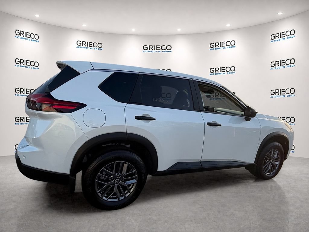 Used 2025 Nissan Rogue S FWD image 7