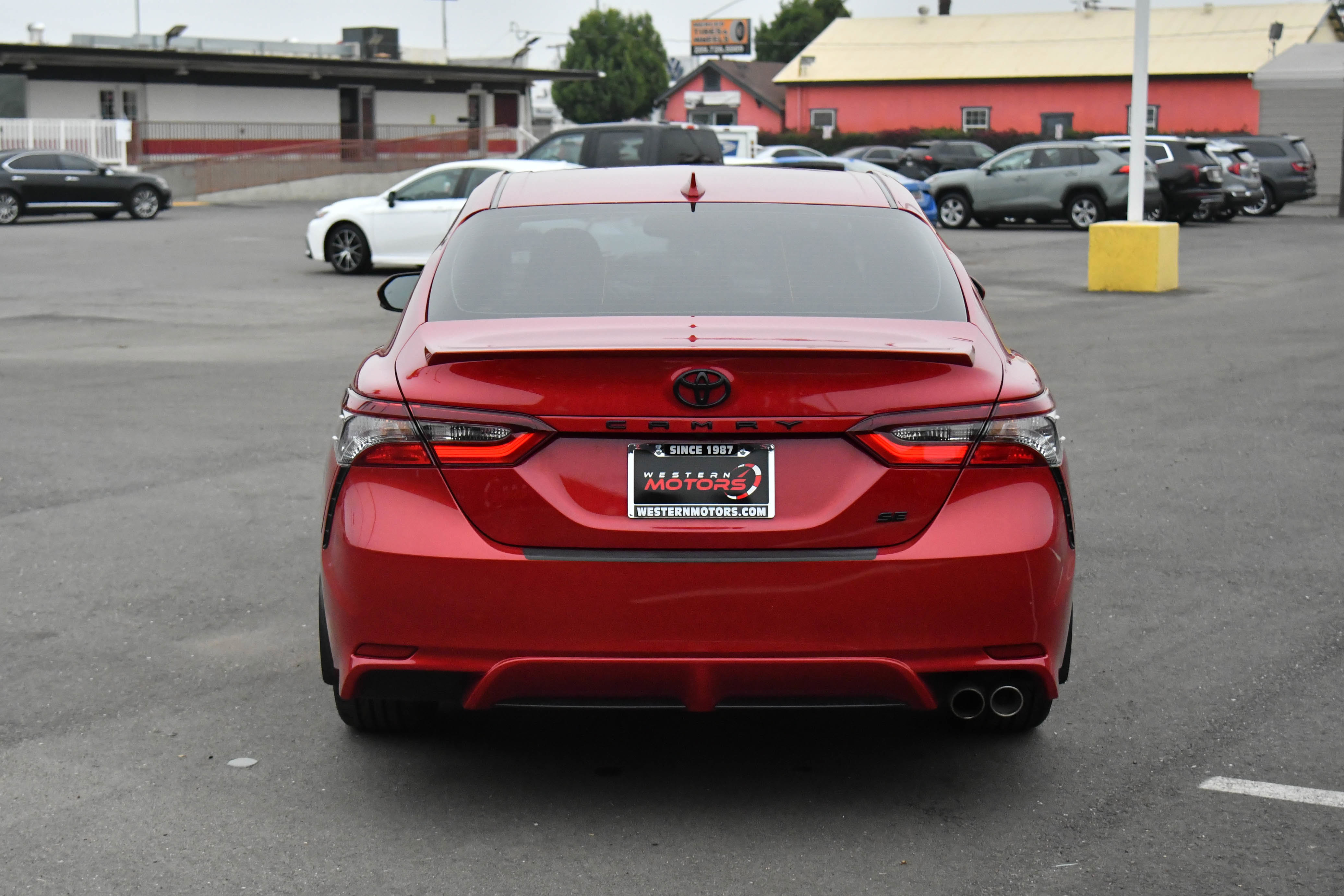 Used 2023 Toyota Camry SE image 7