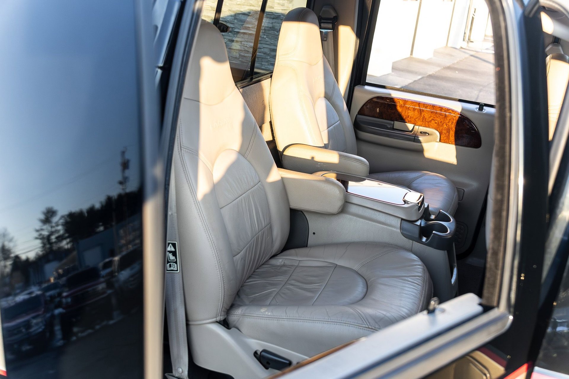 Used 2000 Ford F350 XL image 40