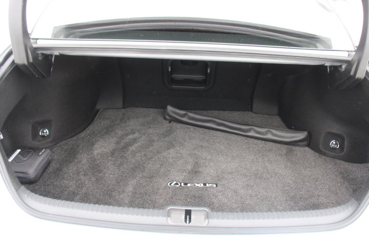Used 2022 Lexus ES 300h w/ Accessory Package 2 FWD image 15