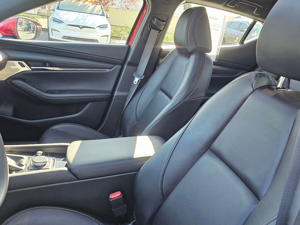 Used 2023 MAZDA MAZDA3 s image 25