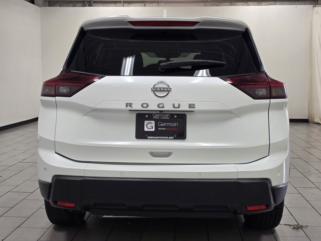 Used 2024 Nissan Rogue SV image 13