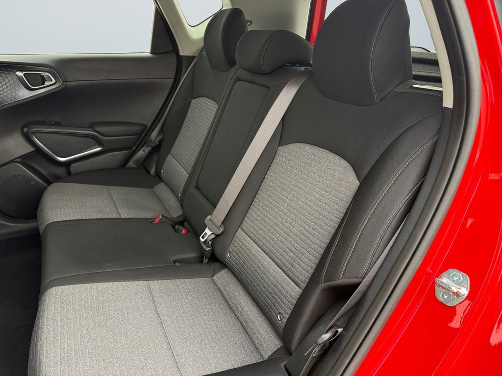 Used 2025 Kia Soul EX image 13