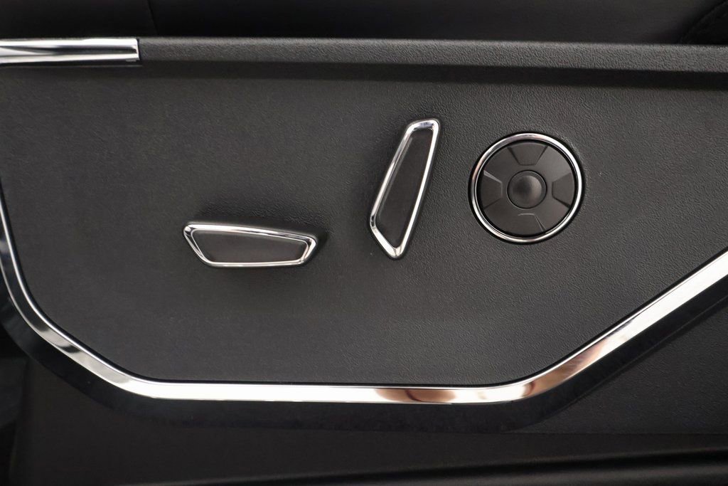 New 2025 Ford F150 Platinum w/ Equipment Group 702A High image 14