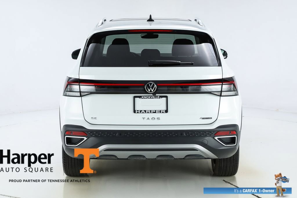 Used 2025 Volkswagen Taos SE w/ Panoramic Sunroof Package AWD/4WD image 46