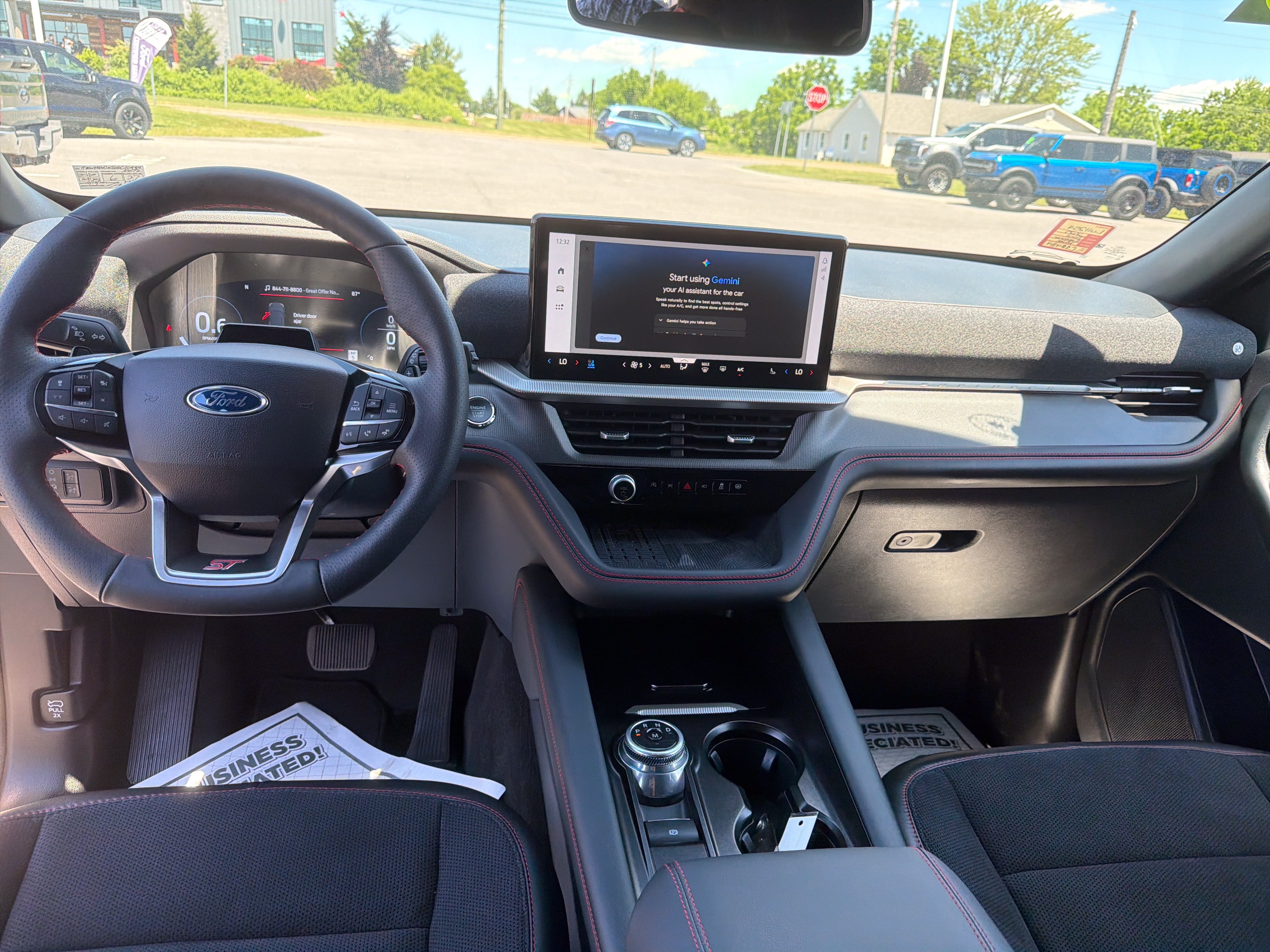 Used 2025 Ford Explorer ST AWD/4WD image 15
