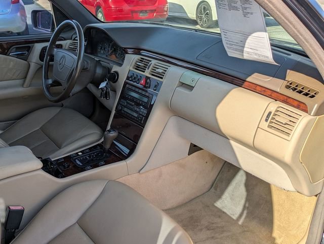 Used 1997 Mercedes-Benz E 320 Sedan image 29