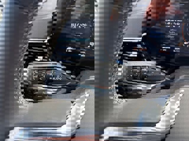 New 2026 Chevrolet Suburban High Country image 35