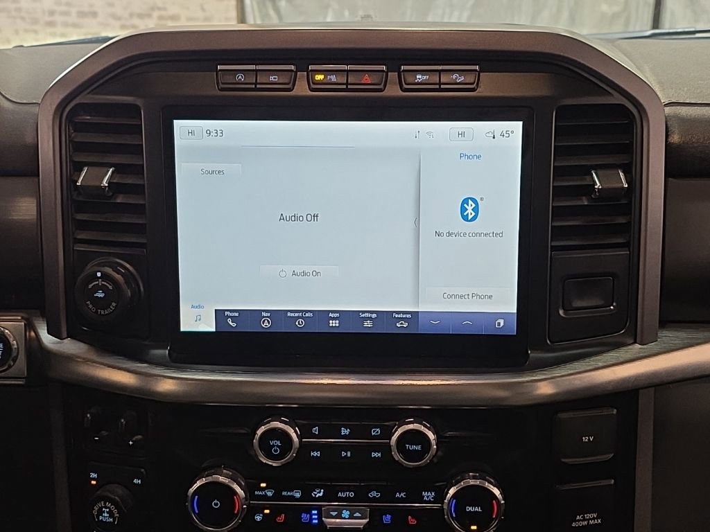 Used 2023 Ford F150 Lariat w/ Trailer Tow Package image 23