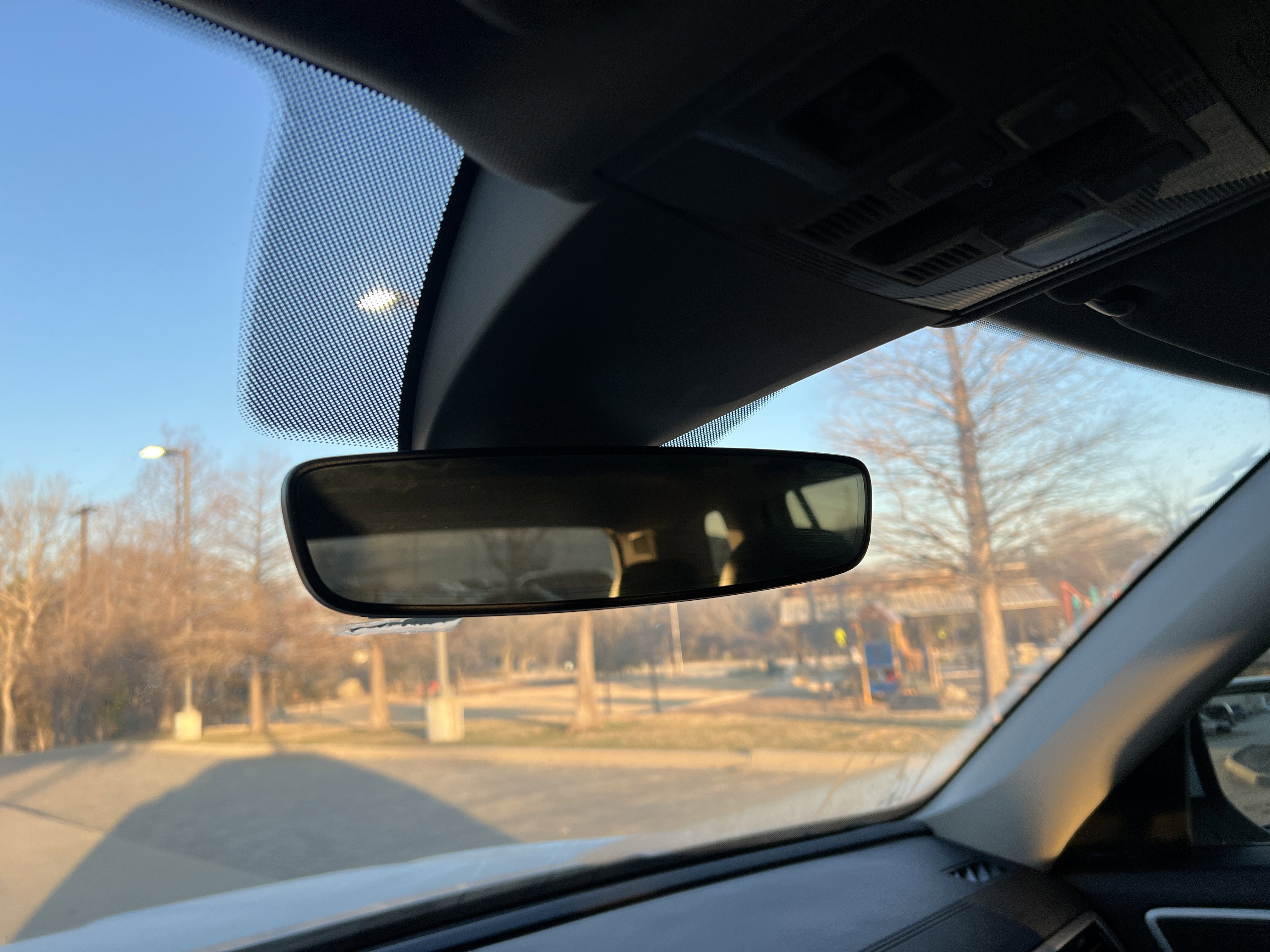 Used 2022 Volkswagen Atlas SEL Premium image 26