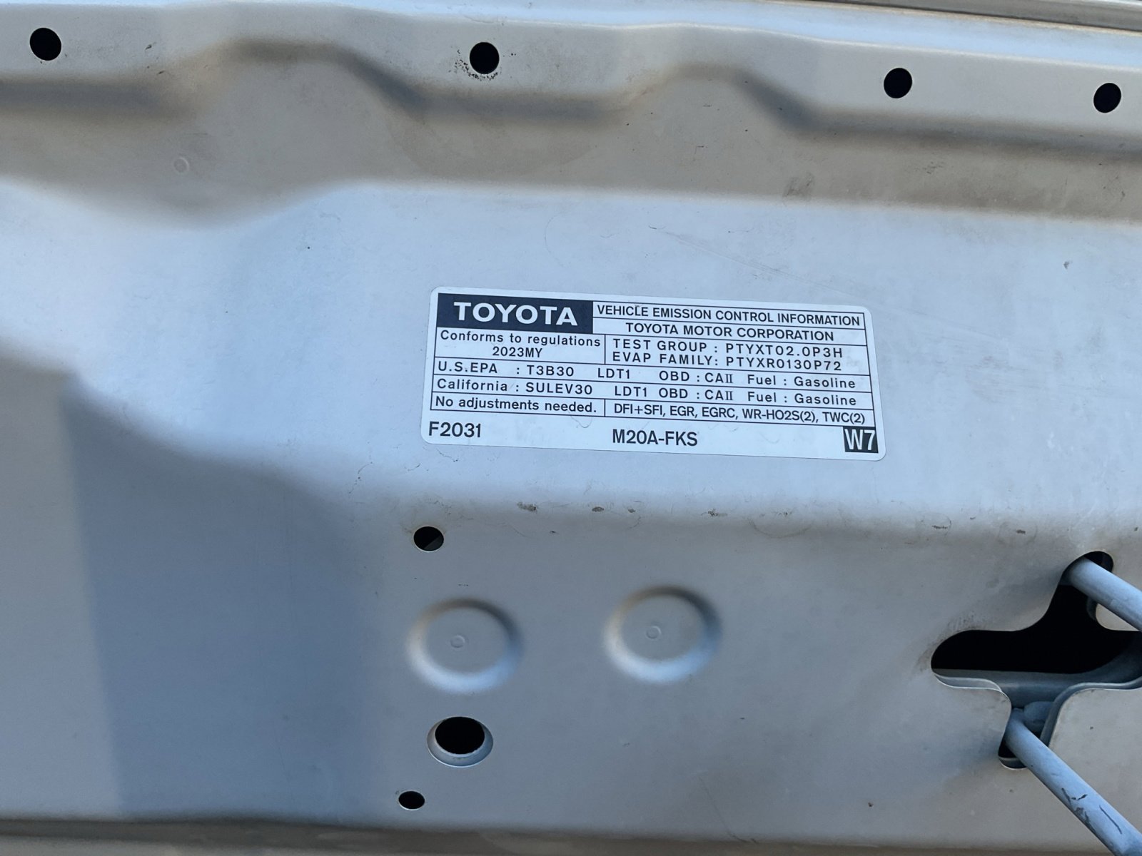 Used 2023 Toyota Corolla Cross XLE w/ Convenience Package image 19