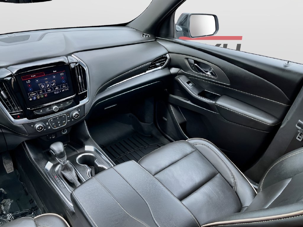 Used 2023 Chevrolet Traverse Premier w/ Redline Edition AWD/4WD image 25