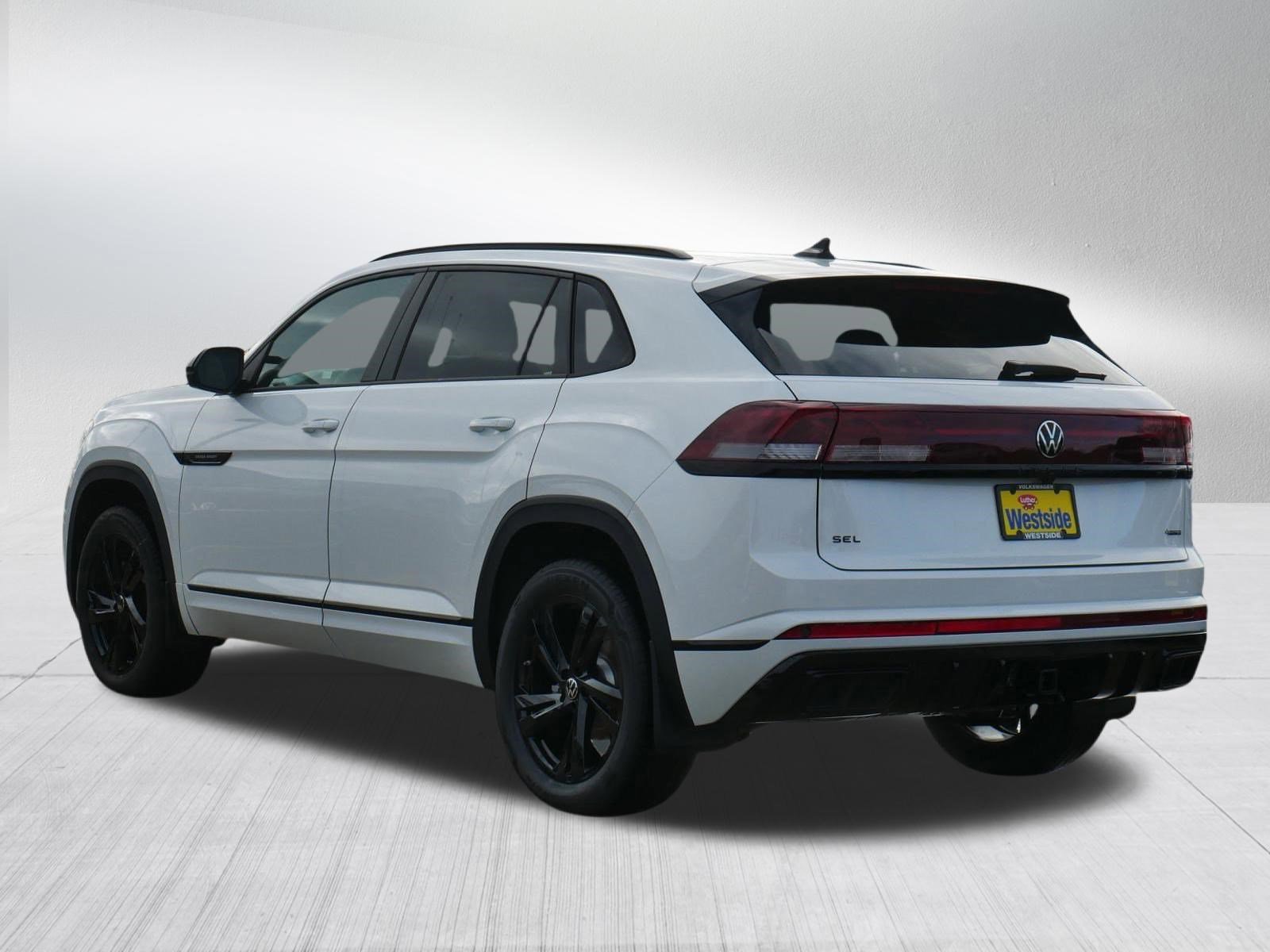 New 2026 Volkswagen Atlas Cross Sport SEL R-Line AWD/4WD image 2
