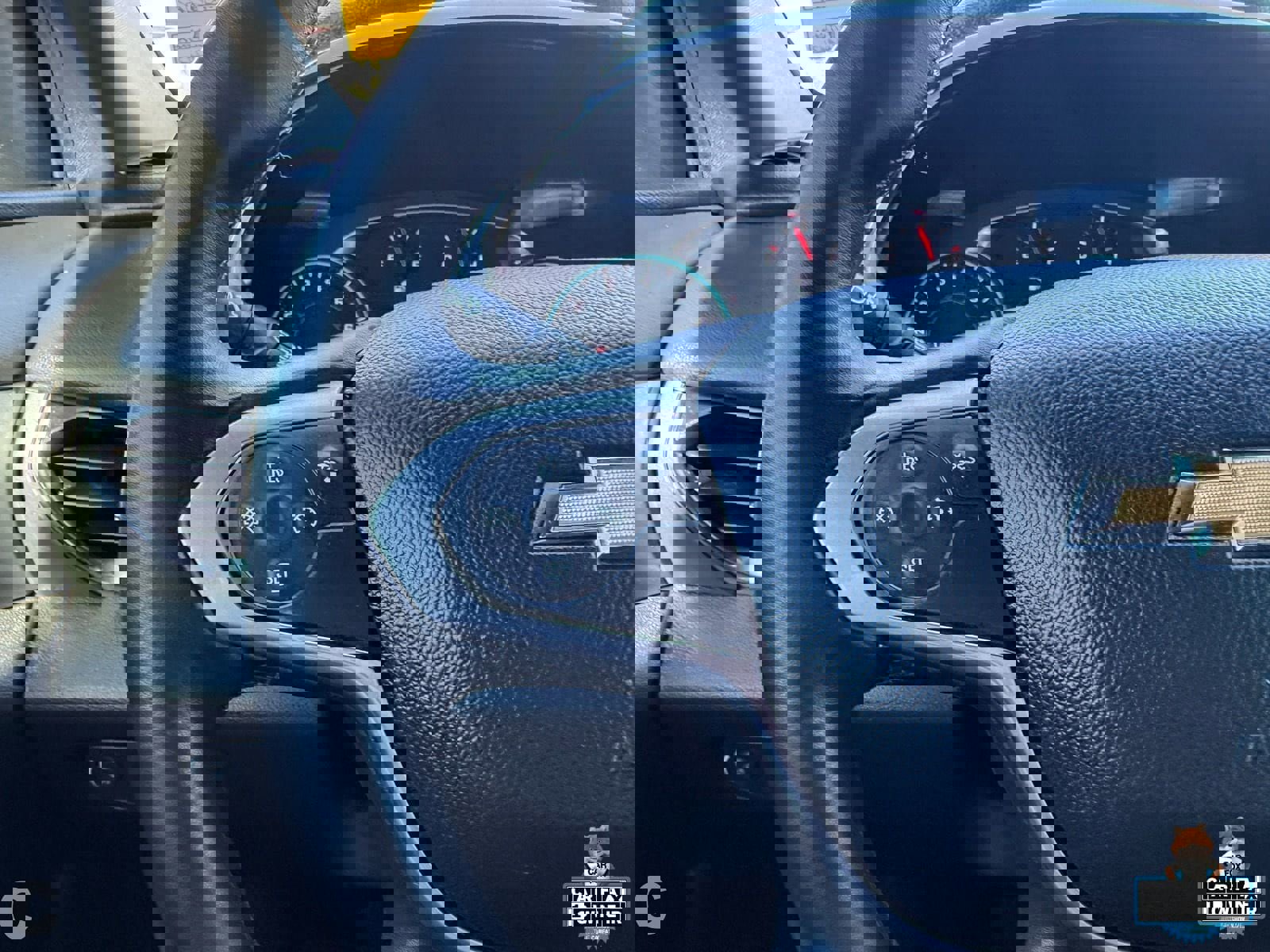 Used 2023 Chevrolet Traverse LT image 25