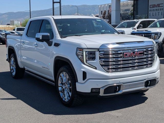 Used 2023 GMC Sierra 1500 Denali w/ Technology Package AWD/4WD image 8