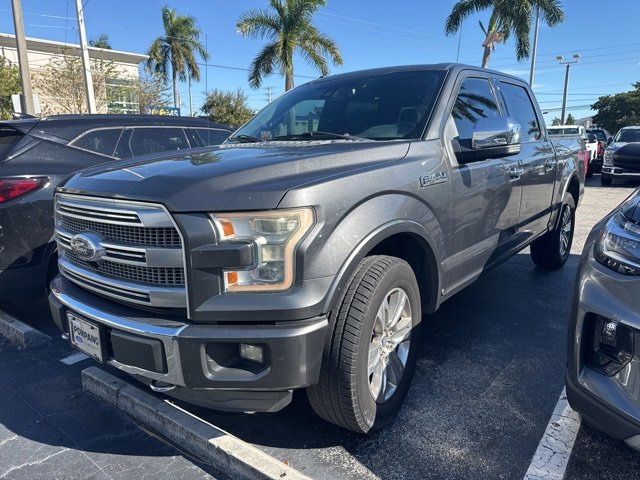 Used 2015 Ford F150 Platinum w/ Equipment Group 701A Luxury image 3
