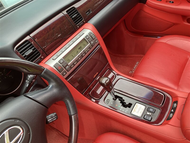 Used 2002 Lexus SC 430 Convertible RWD image 30