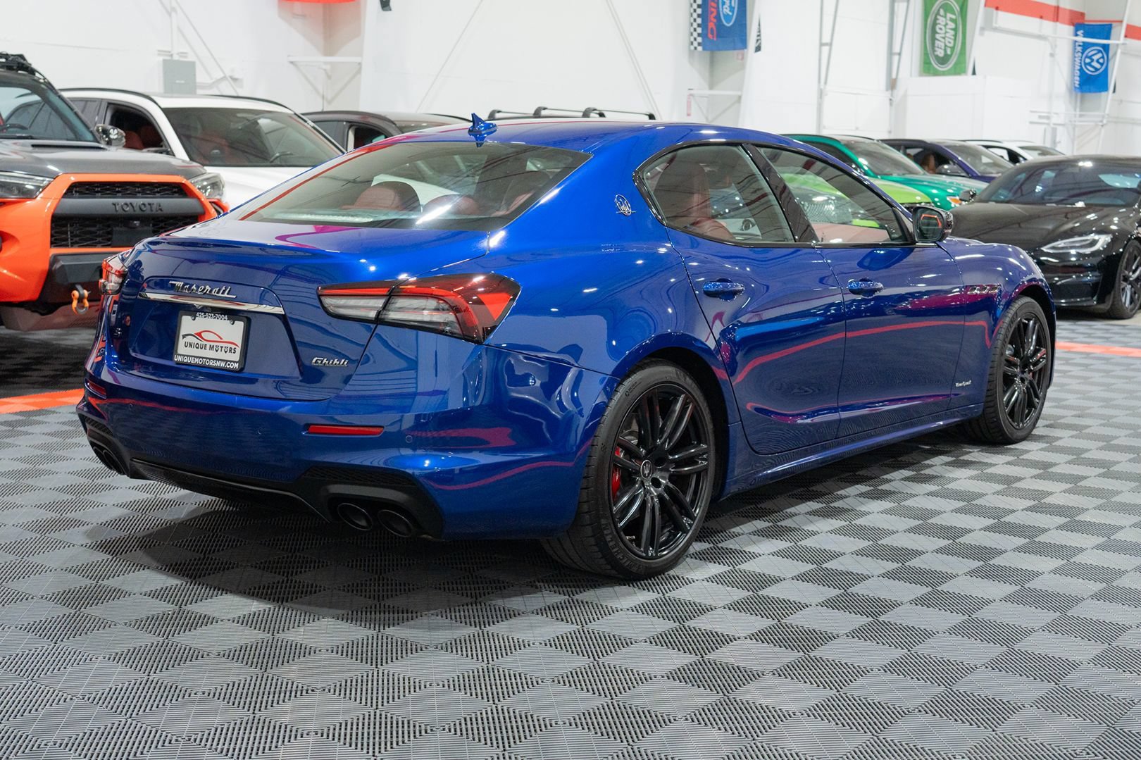 Used 2021 Maserati Ghibli S GranSport RWD image 8