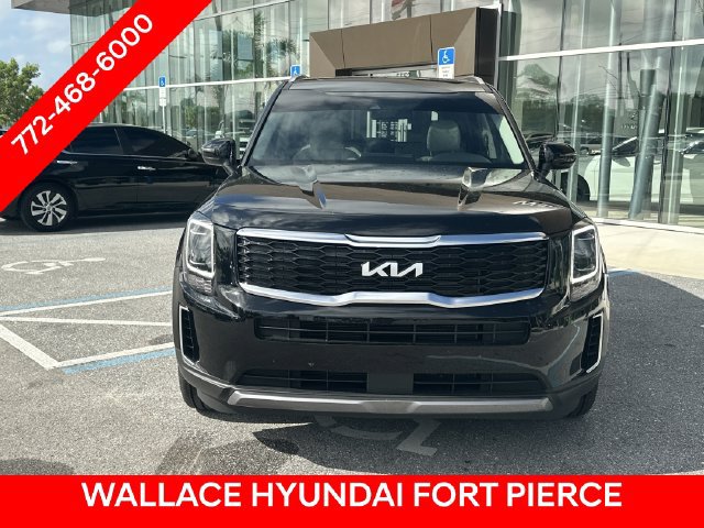 Used 2022 Kia Telluride S FWD image 3