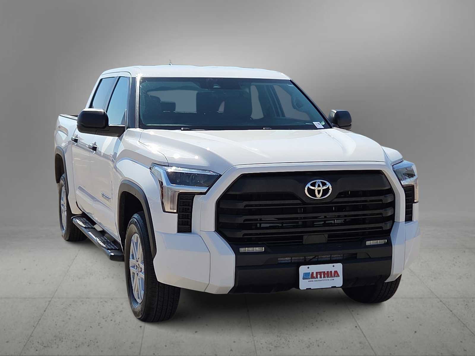 Used 2024 Toyota Tundra SR5 AWD/4WD image 3