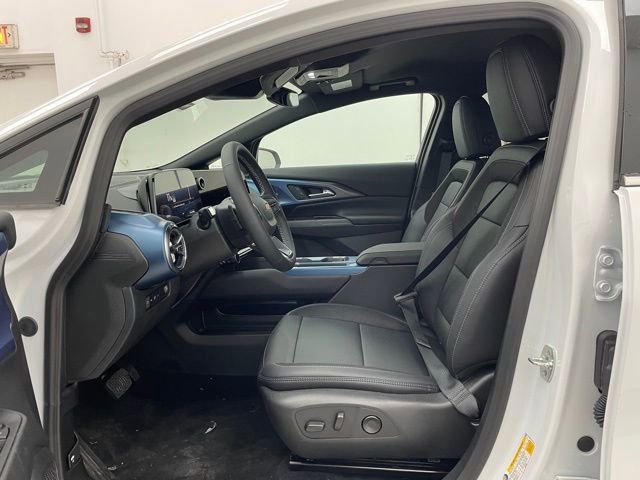 New 2026 Chevrolet Equinox EV LT image 8