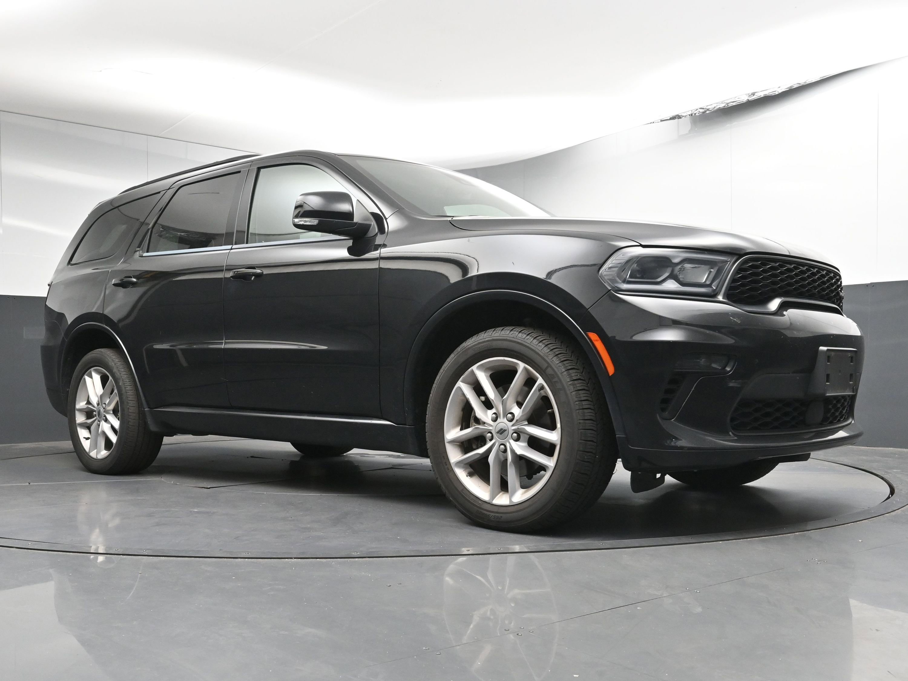 Used 2023 Dodge Durango GT image 25
