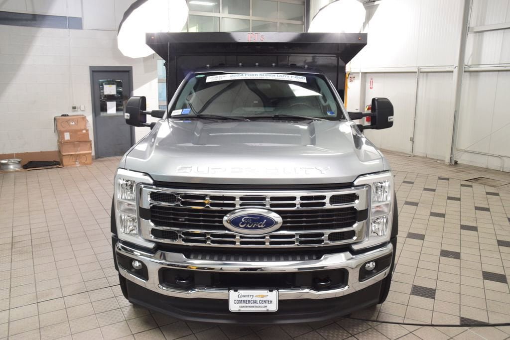 Used 2024 Ford F600 4x4 Regular Cab Super Duty w/ XLT Value Package image 2