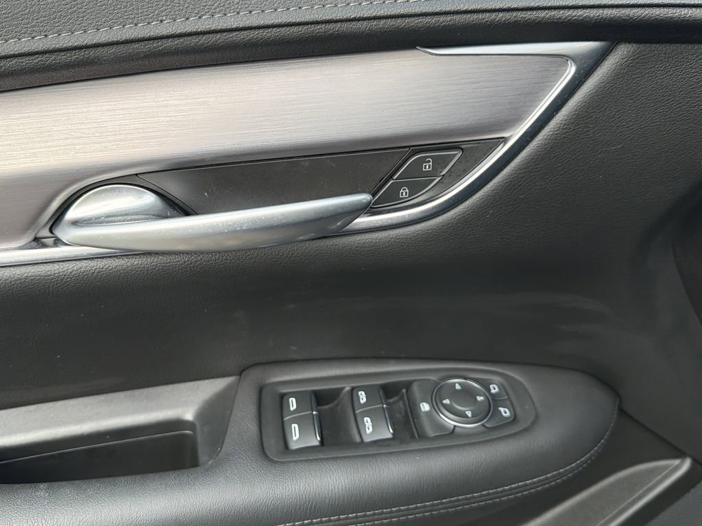Certified 2024 Cadillac XT5 Luxury image 18