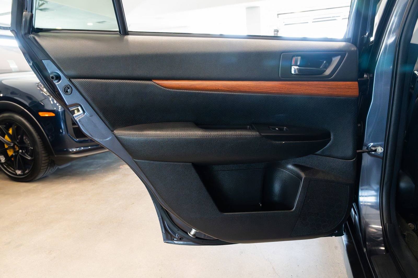 Used 2013 Subaru Outback 2.5i Limited AWD/4WD image 19