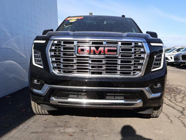 New 2026 GMC Yukon XL Denali w/ Sun & Power Step Package AWD/4WD image 2